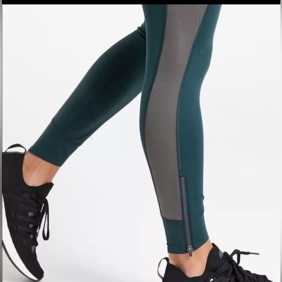 Athleta Alyson Felix Legend 7/8 Mesh Tight, Size S - Picture 3 of 15